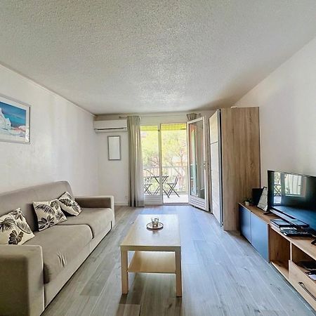 Studio Bord De Mer Boulouris A Saint Raphael Екстериор снимка