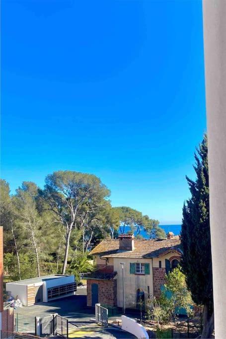 Studio Bord De Mer Boulouris A Saint Raphael Екстериор снимка